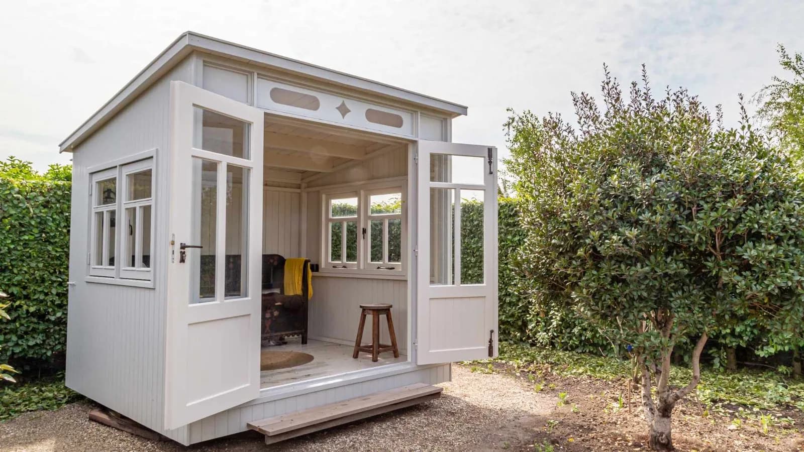 outdoor office shed