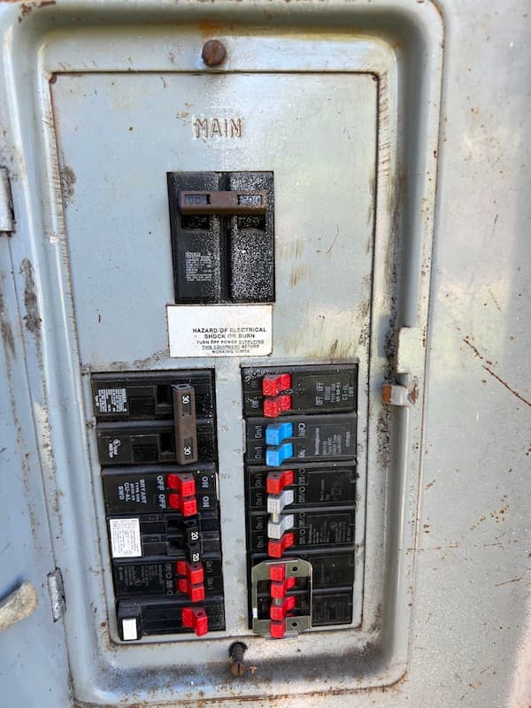 100A service panel