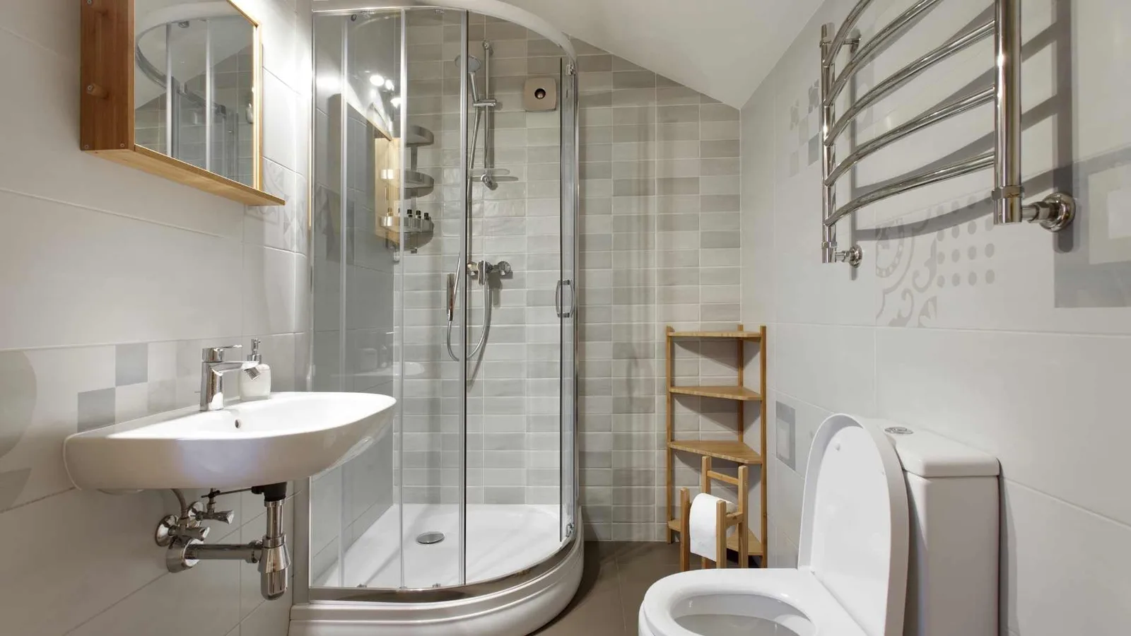 Three-quarter bathroom layout