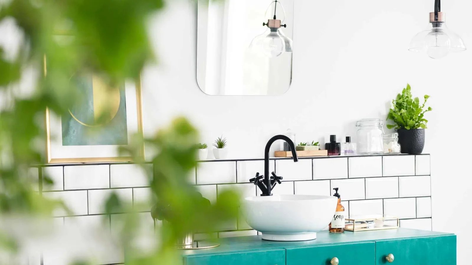 Decorative accents in a small ADU bathroom
