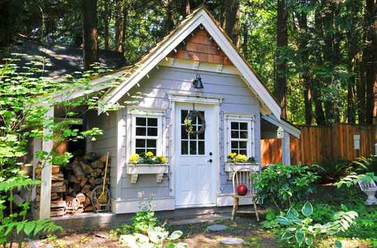 cosy she shed interior