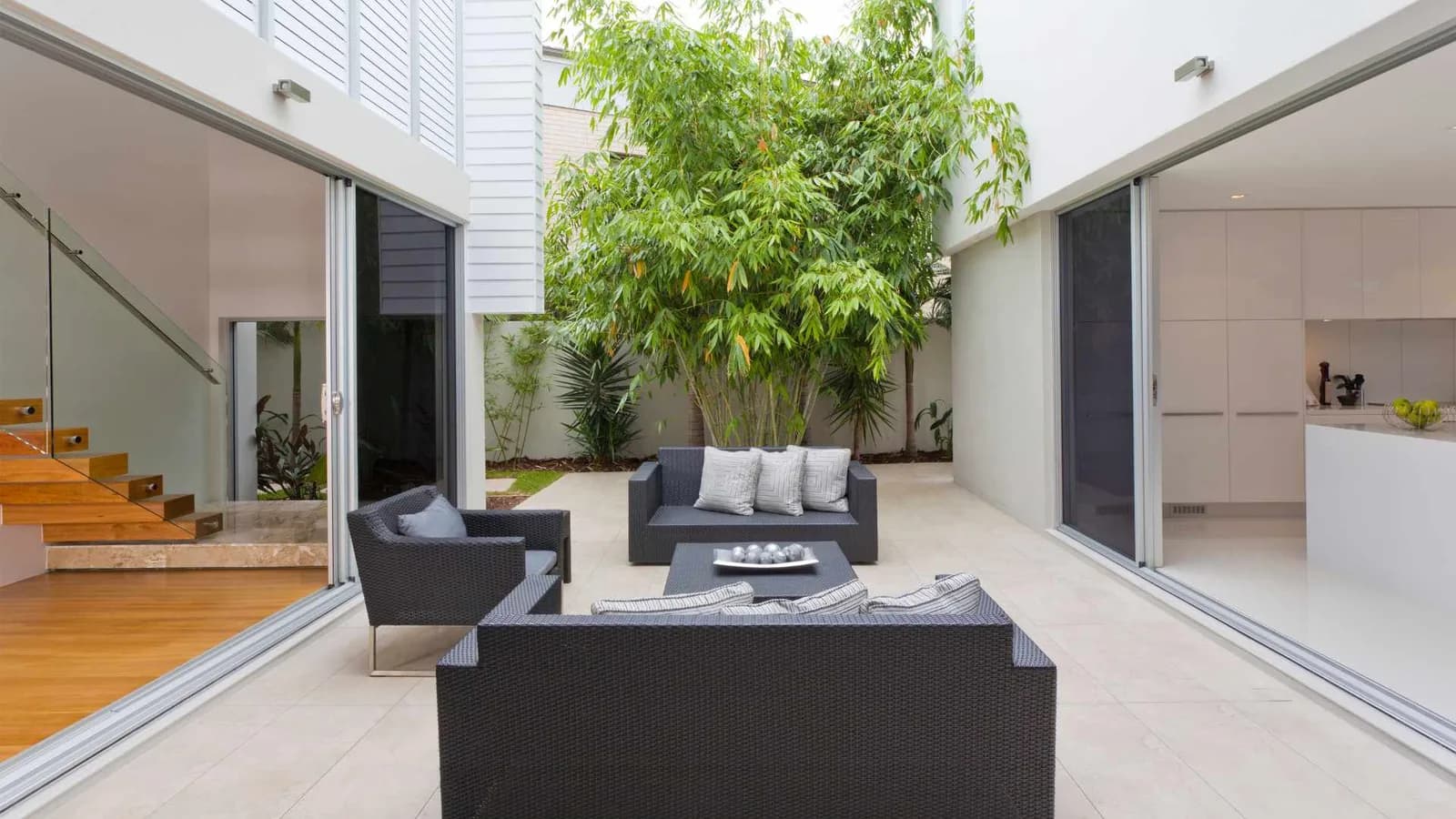 courtyard with backyard home