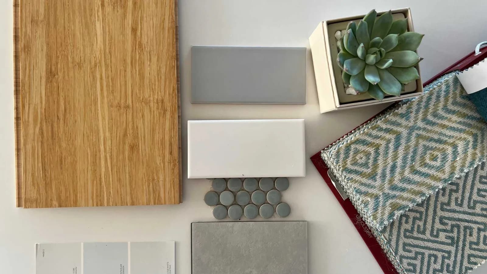 Home WiP interior design in grey and white with Teragreen
