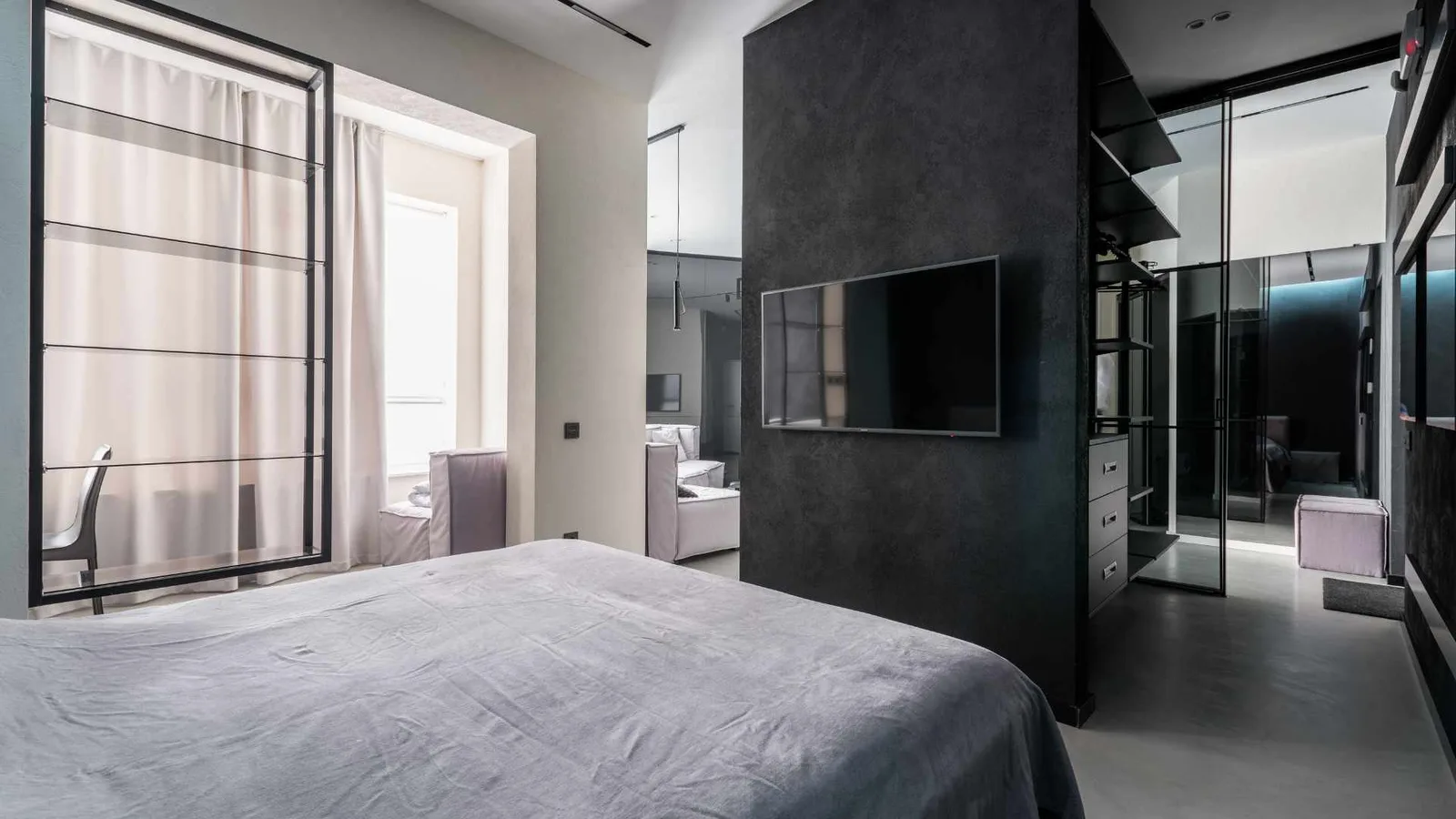 Modern mother in law suite