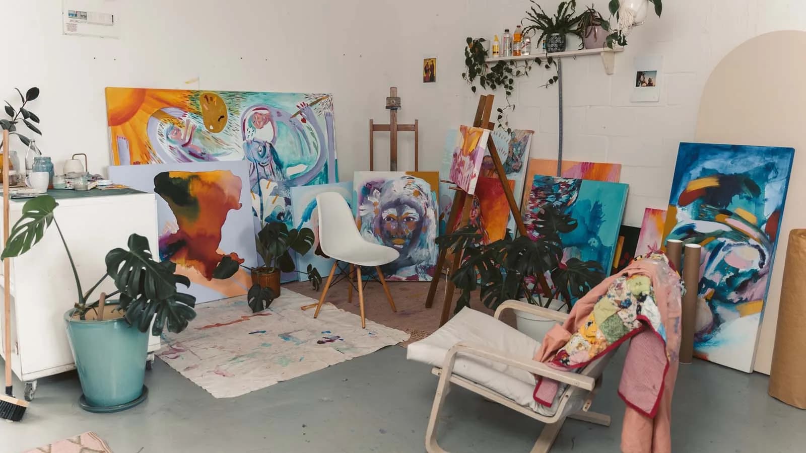 Cozy backyard studio space with comfortable seating